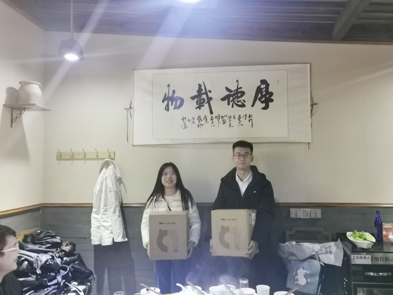 2022������o��